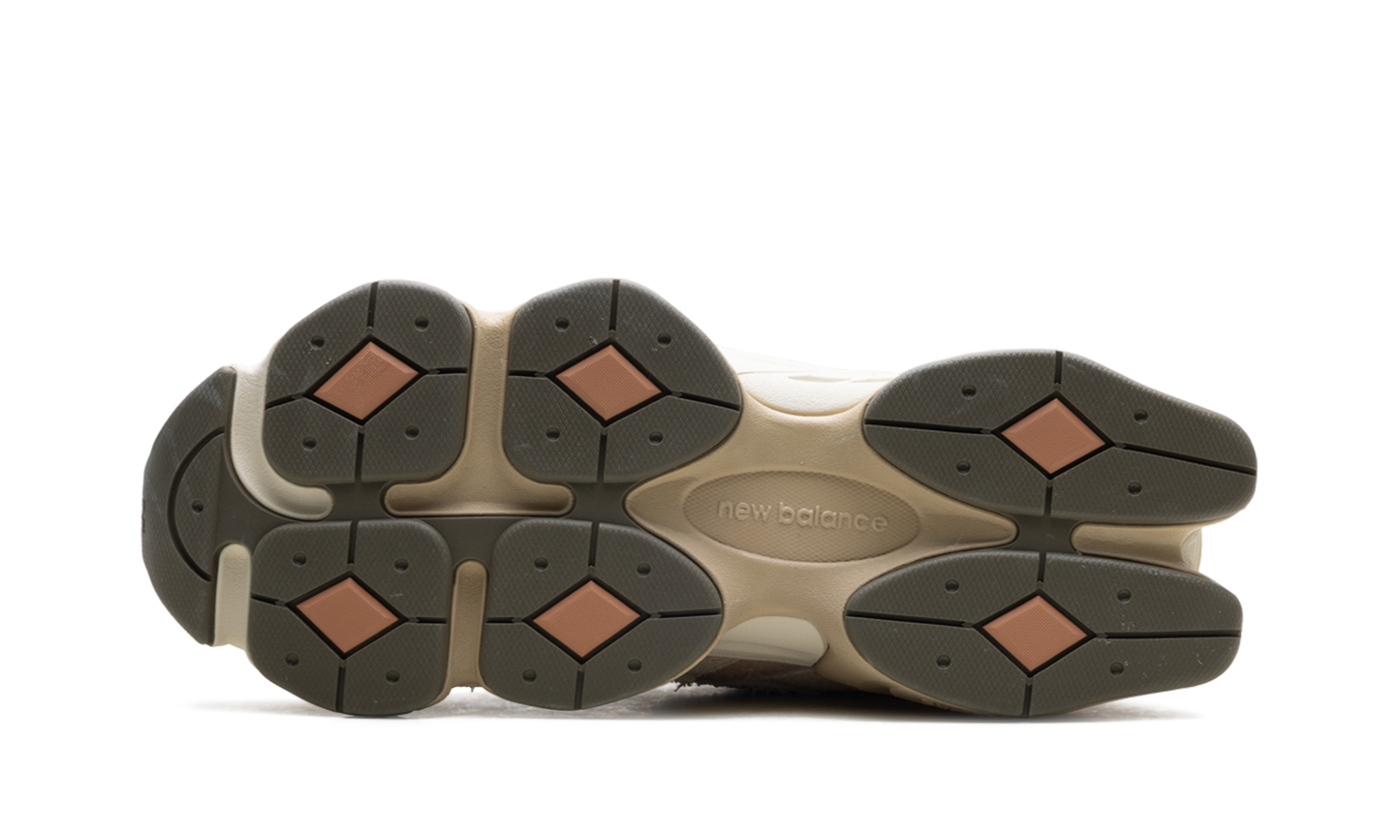 New Balance 9060 "Flat Taupe Light Sparrow"