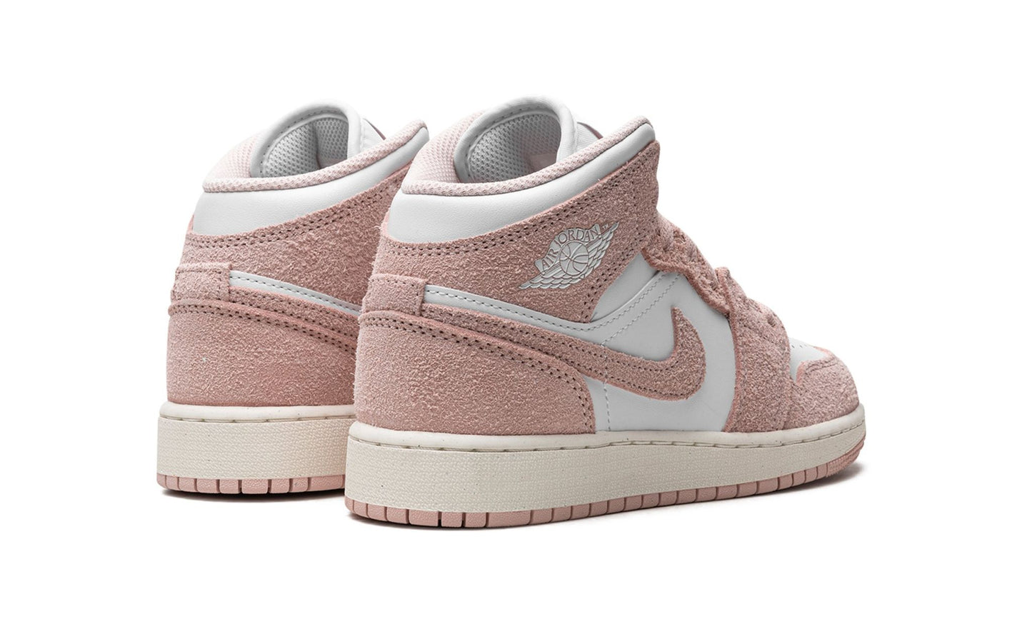 Jordan 1 Mid "Legend Pink"