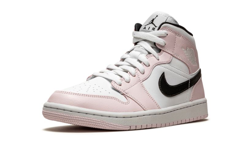 Jordan 1 mid "Barely Rose"