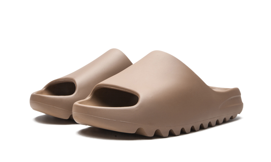 Yeezy Slide "Core"