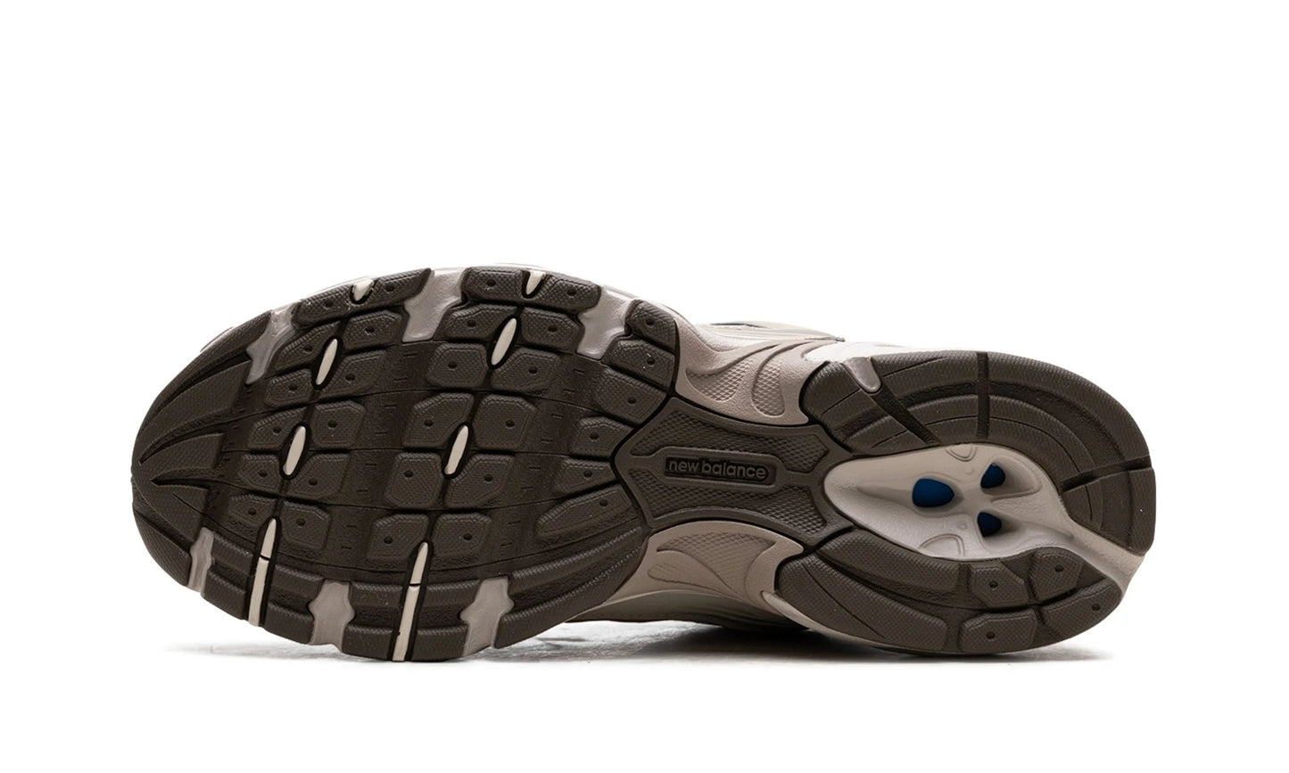 New Balance 530 Cream Beige