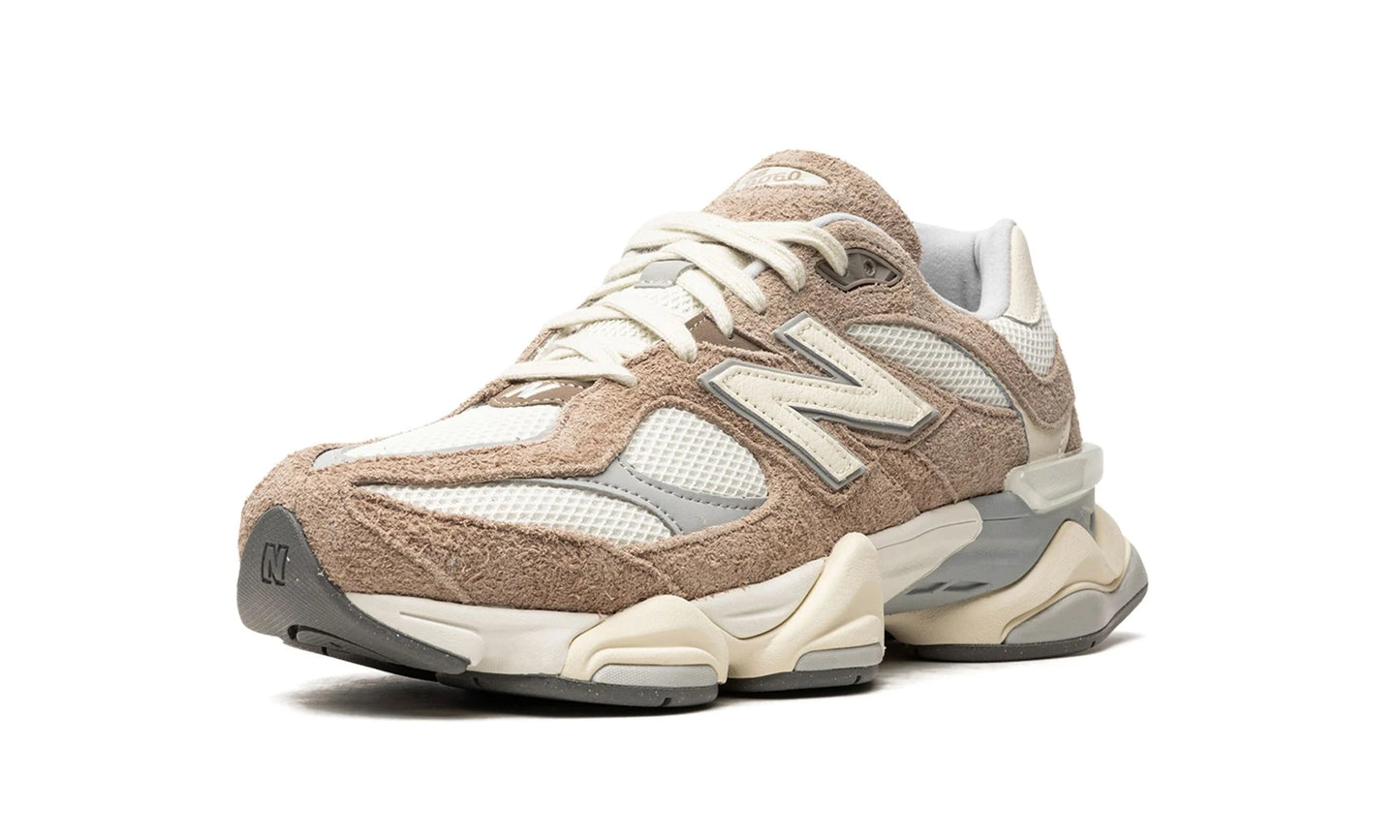 New Balance 9060 "Driftwood"