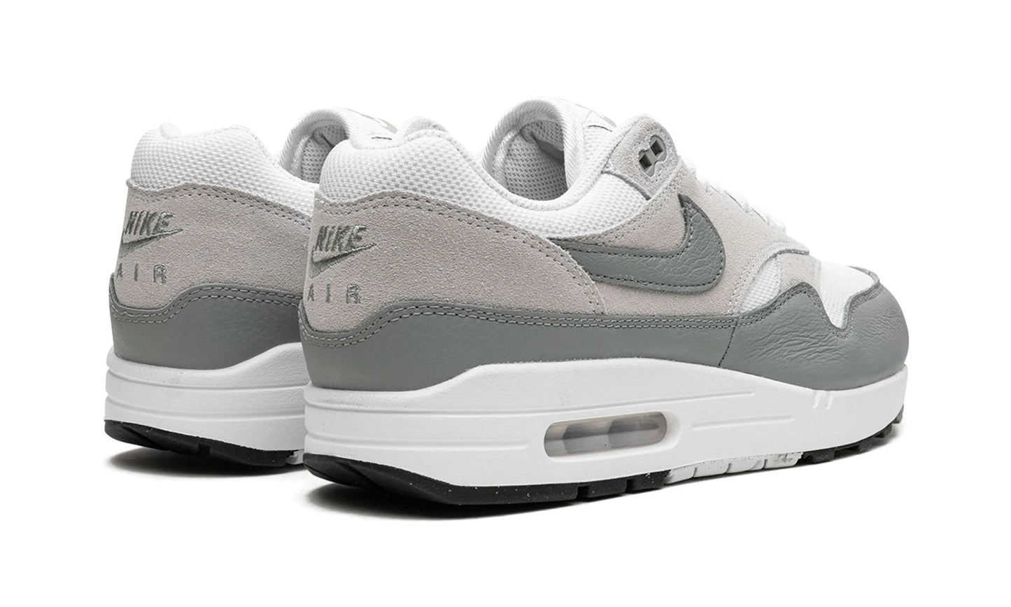 Nike Air Max 1 "White Mica Green"