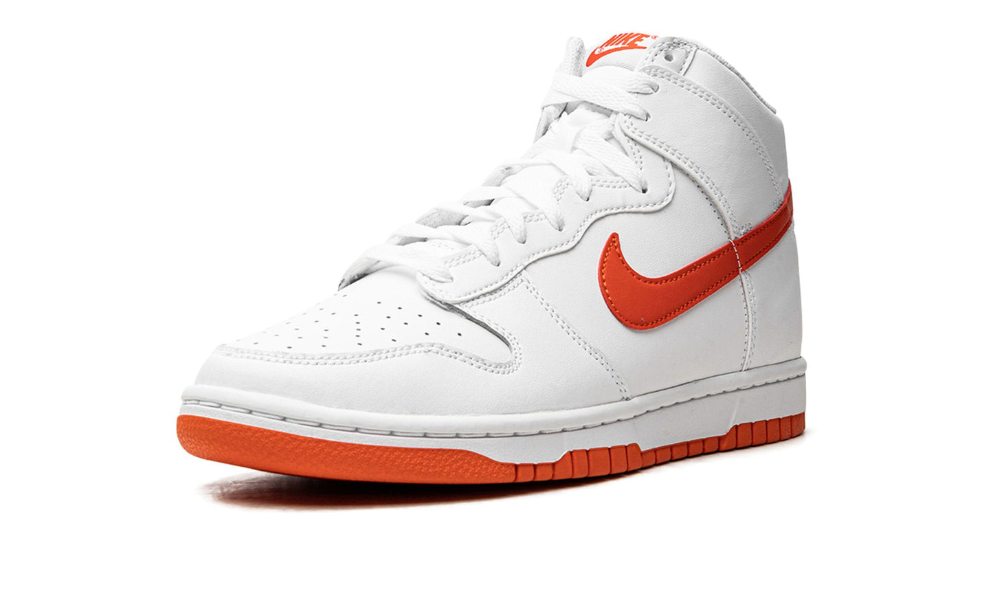 Nike Dunk High "Picante Red"