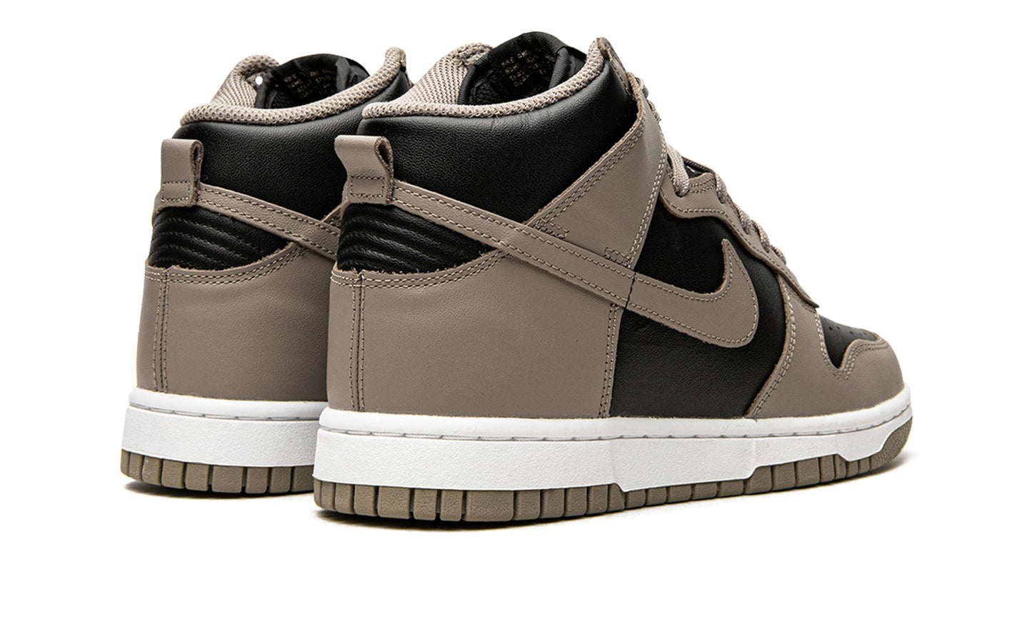 Nike Dunk High "Moon Fossil" (W)