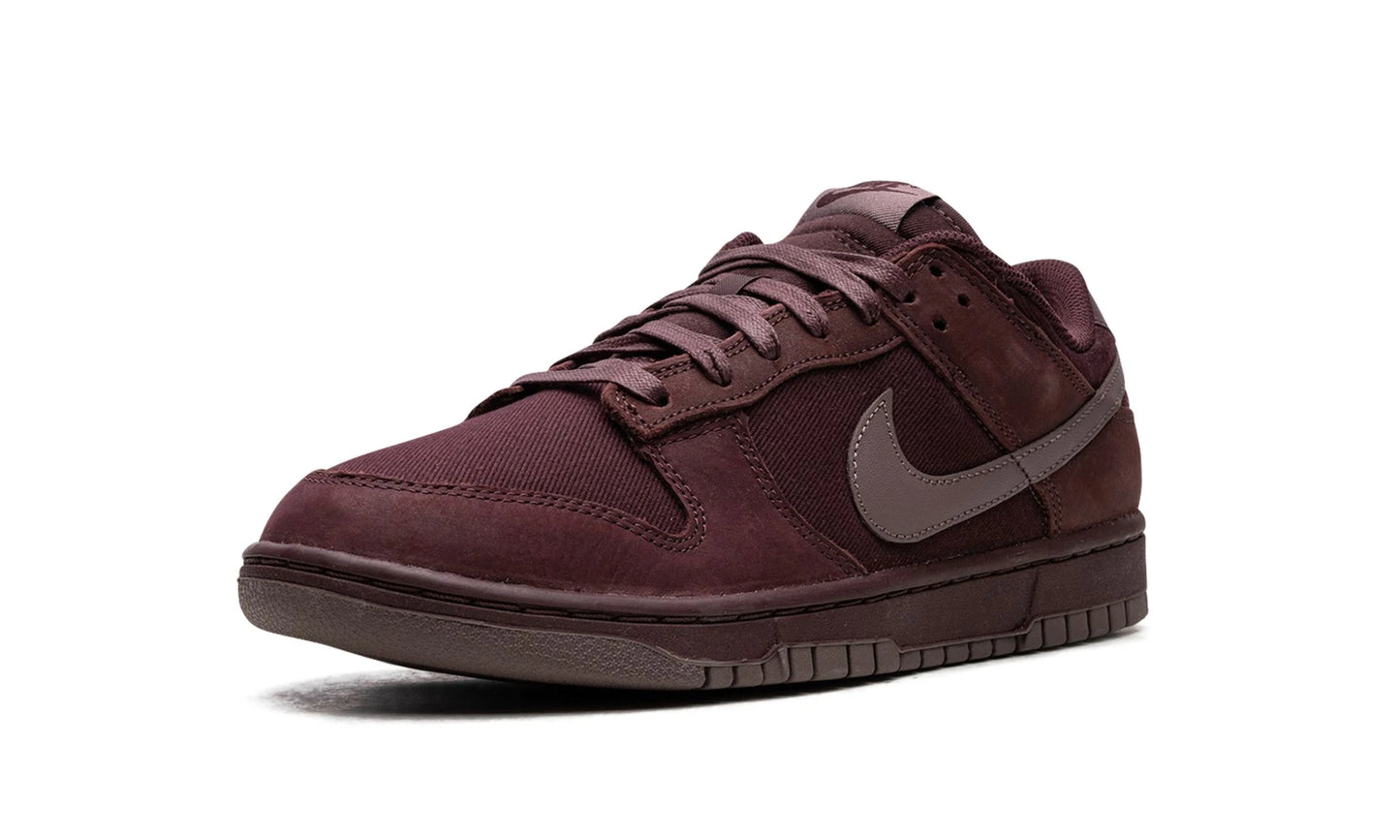 Nike Dunk Low "Burgundy Crush"