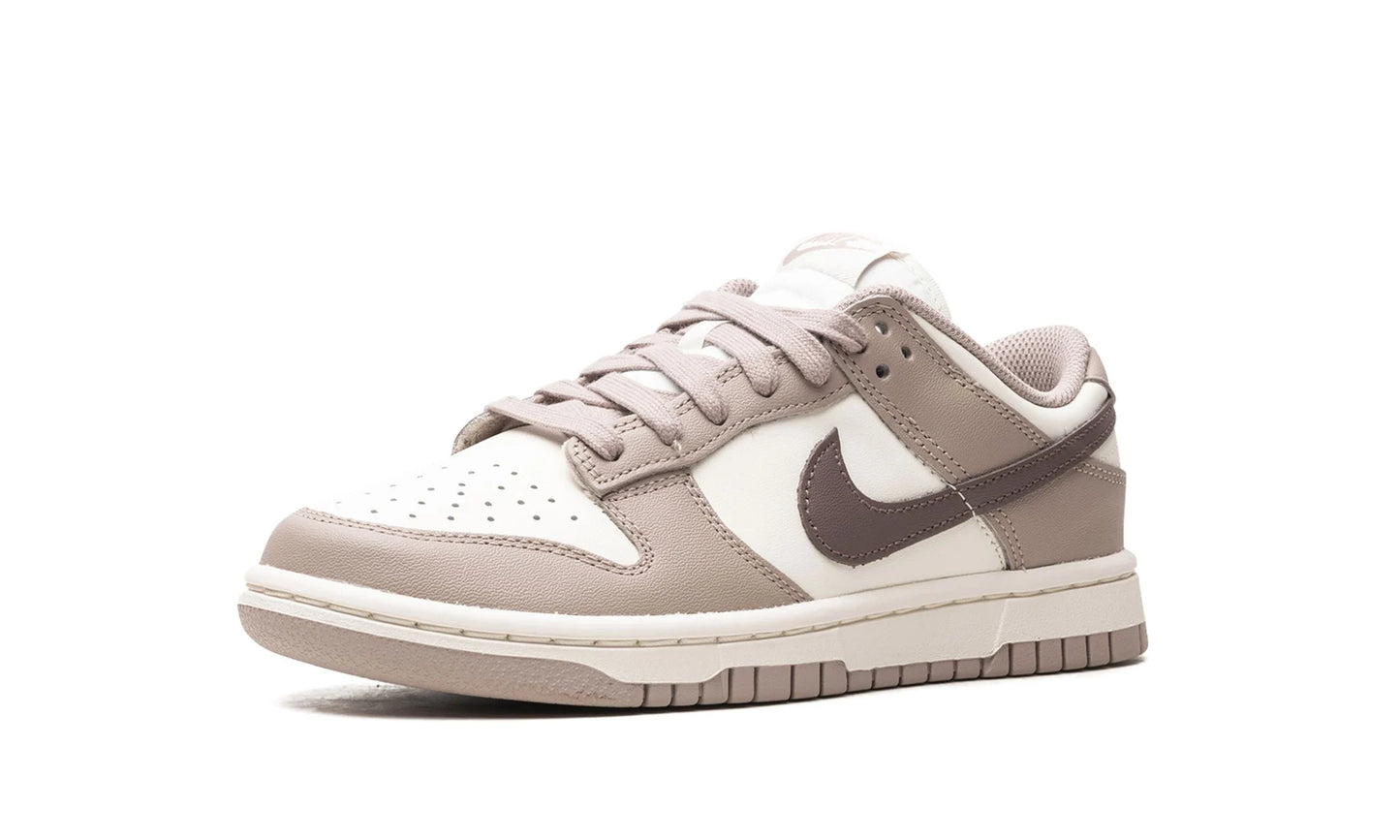 Nike Dunk Low "Diffused Taupe" (W)