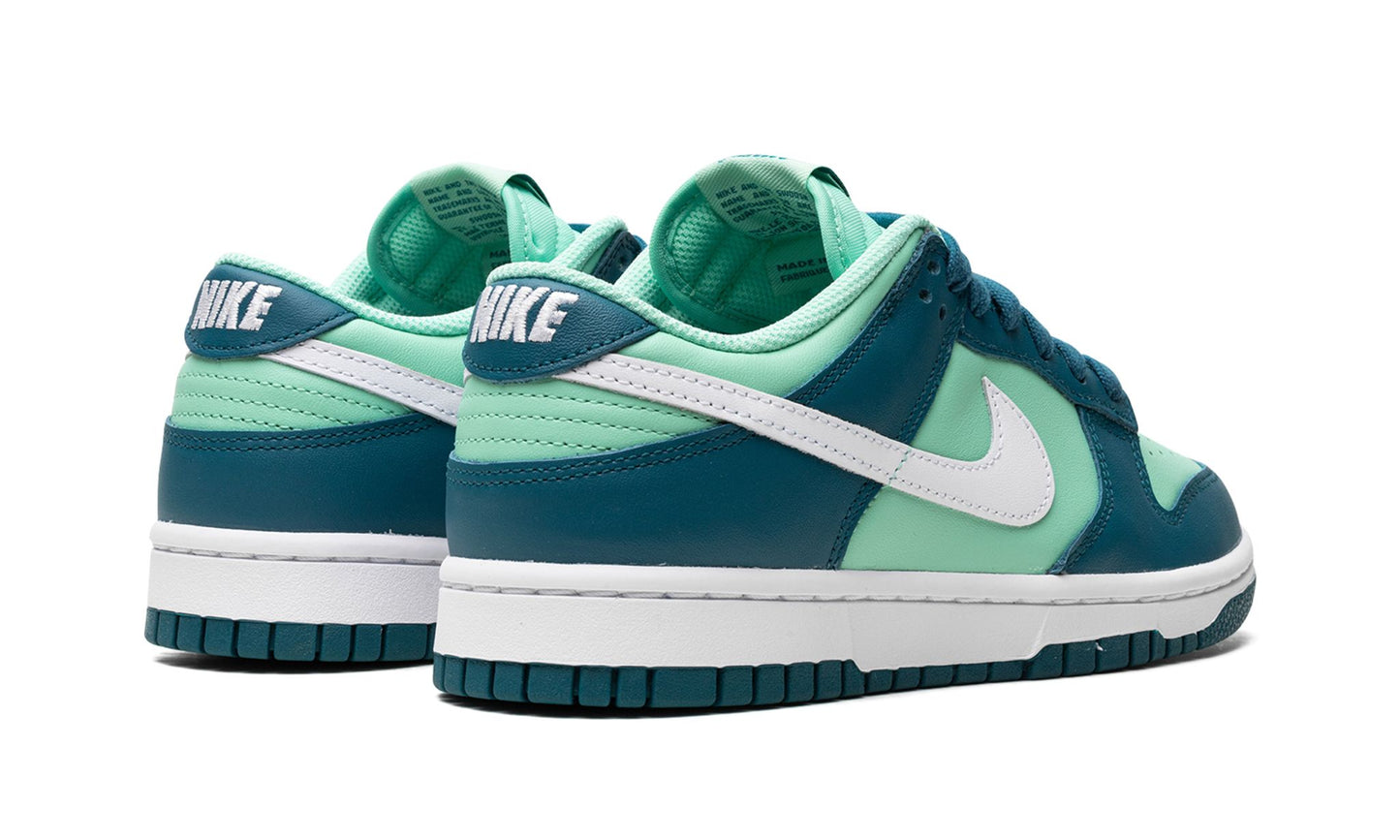 Nike Dunk Low "Geode Teal" (W)