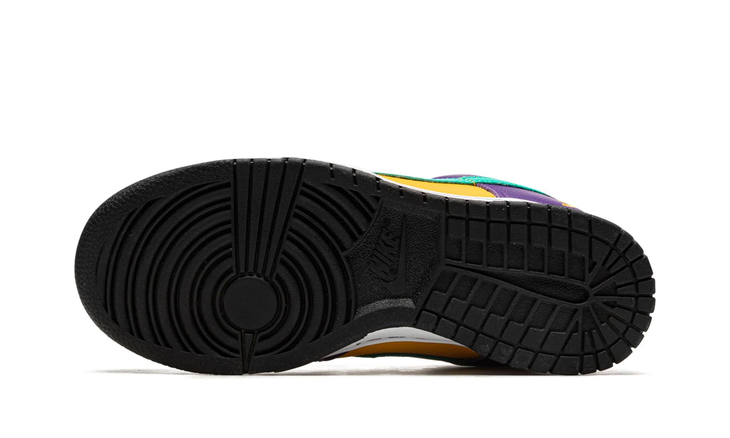 Nike Dunk Low "Lisa Leslie" (W)