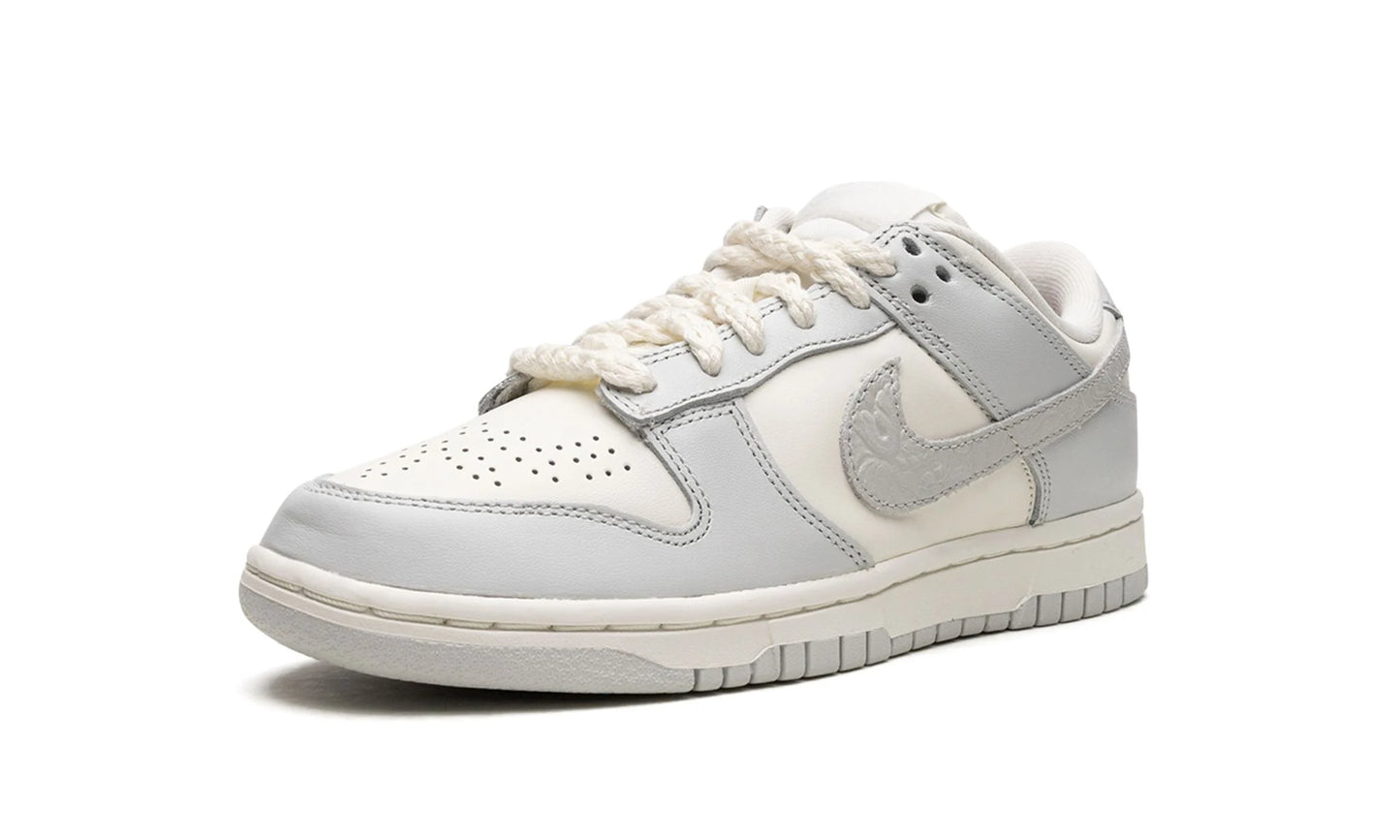 Nike Dunk Low "Needlework" (W)