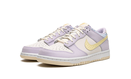 Nike Dunk Low SE "Easter"