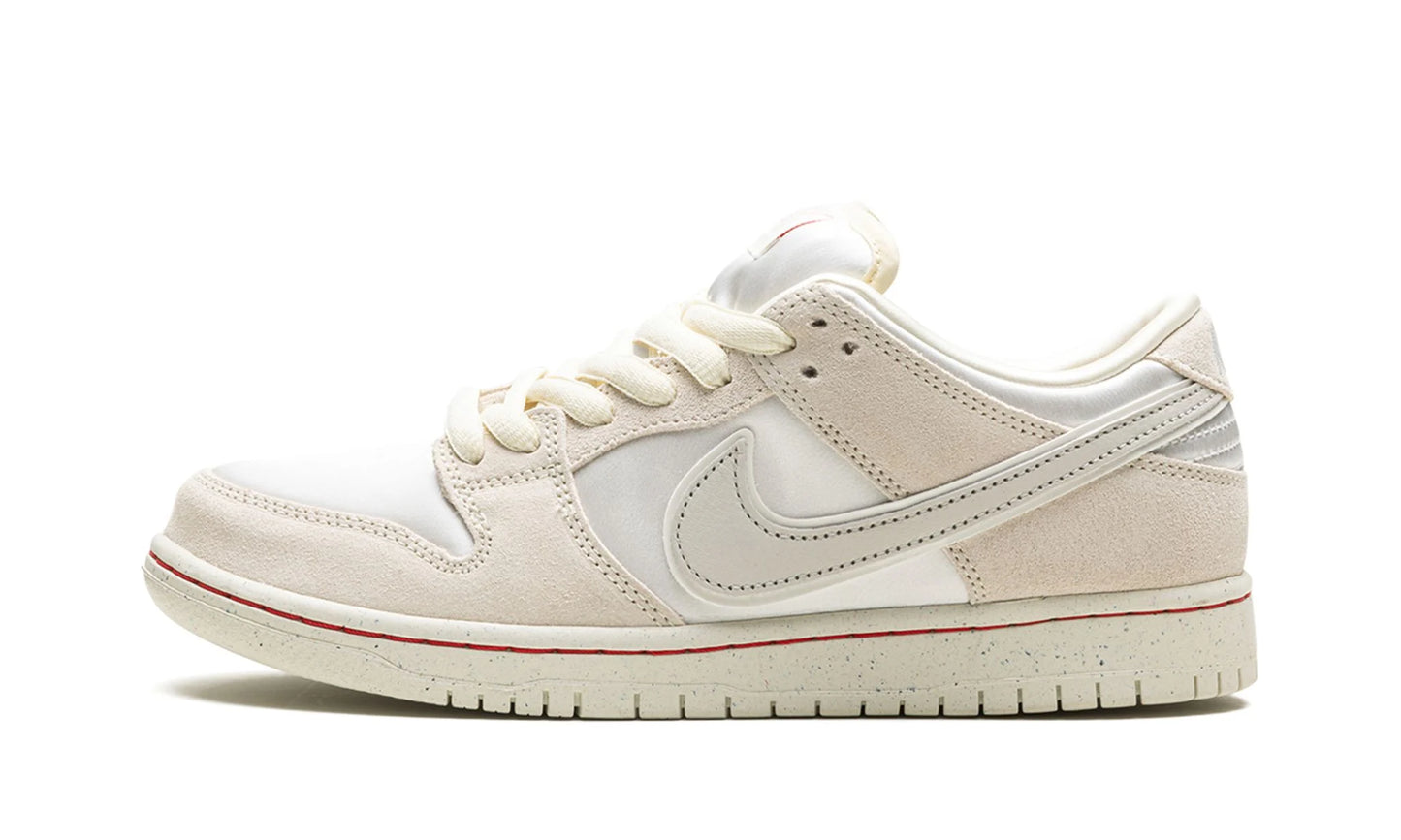 Nike Dunk Low SB "City of Love"