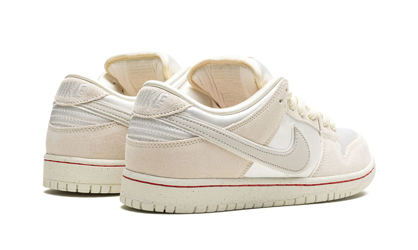 Nike Dunk Low SB "City of Love"