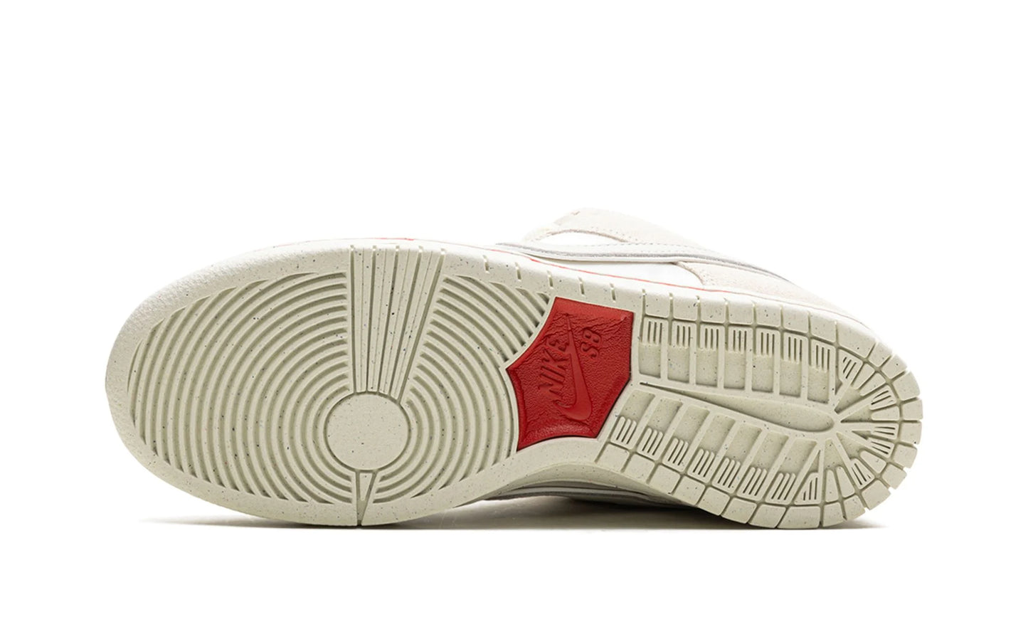 Nike Dunk Low SB "City of Love"