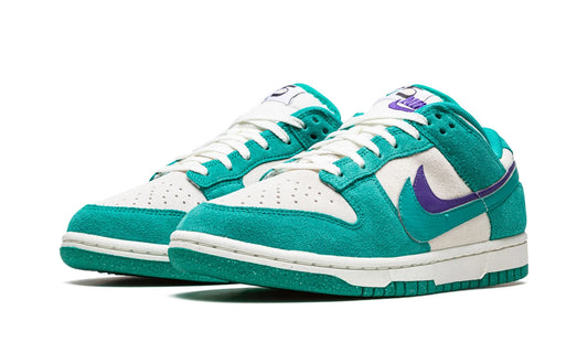 Nike Dunk Low SE '85 "Neptune Green" (W)