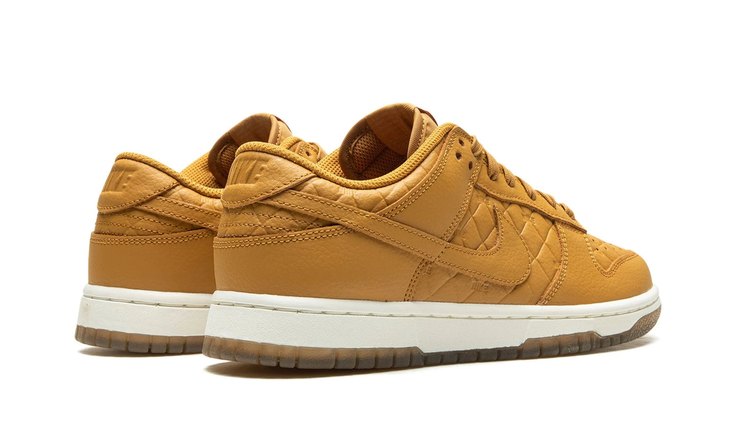 Nike Dunk Low "Quilted Wheat" (W)