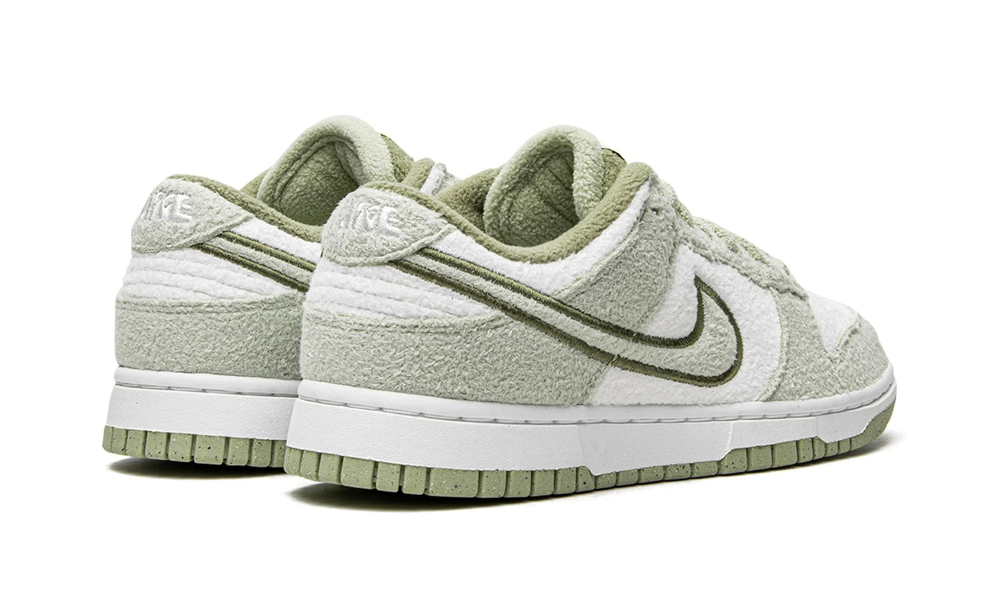 Nike Dunk Low SE "Fleece Pack - Honeydew"