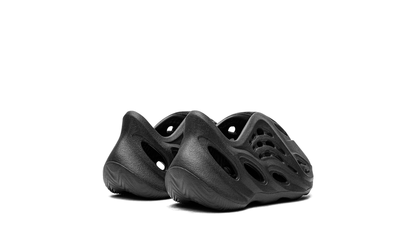 Yeezy Foam Runnder "Onyx" (Kids)