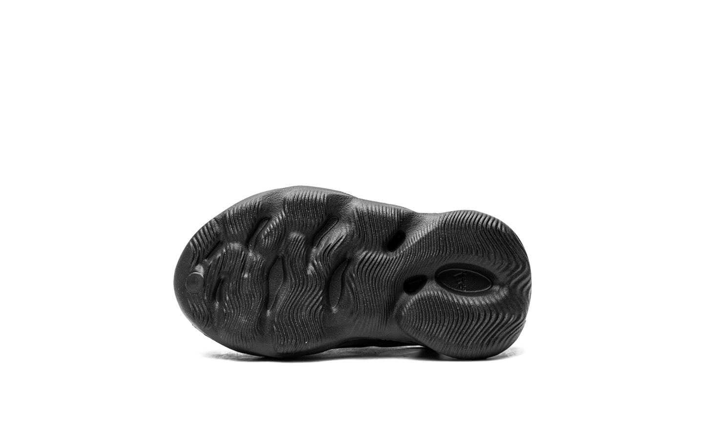 Yeezy Foam Runnder "Onyx" (Kids)