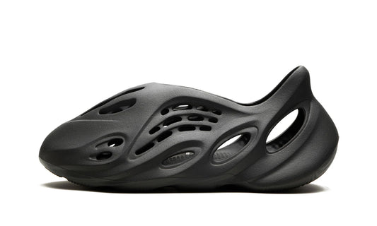 Yeezy Foam Runner "Carbon"