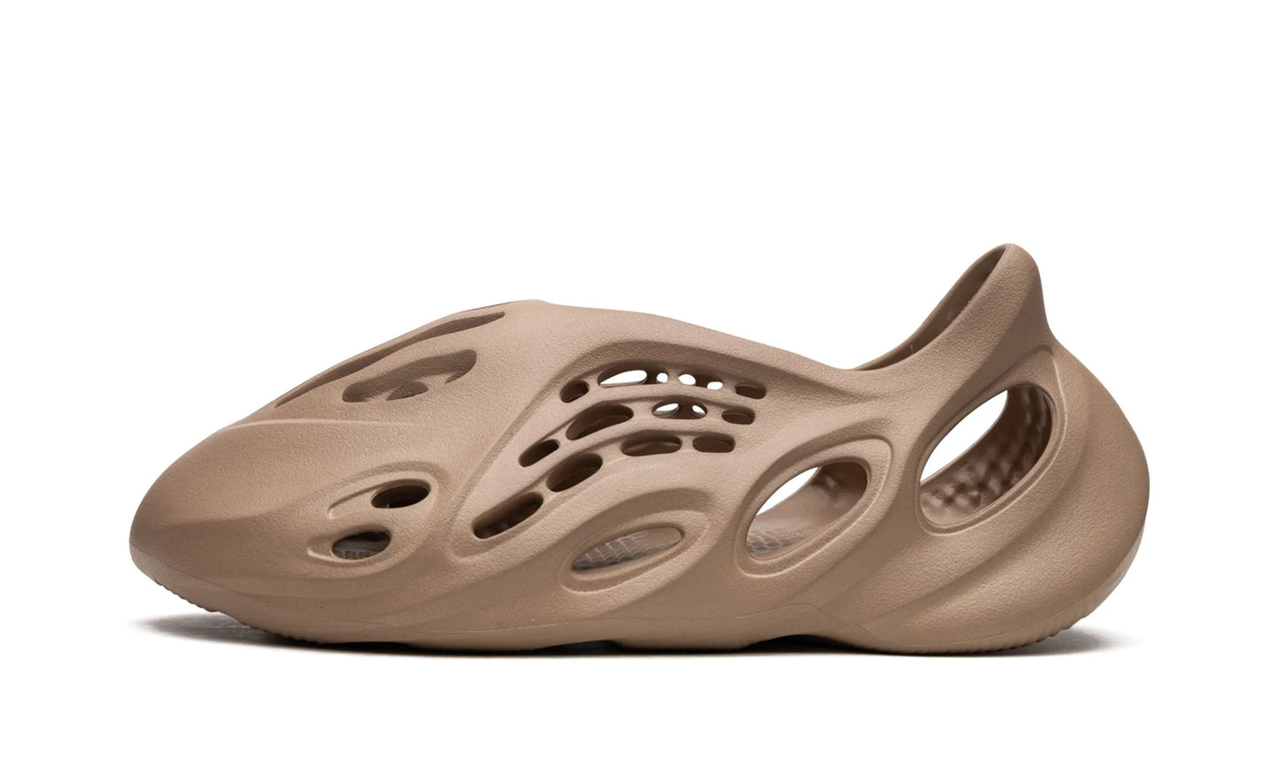Yeezy Foam Runner "Clay Taupe"