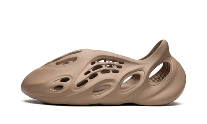 Yeezy Foam Runner "Clay Taupe"