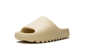 Yeezy Slide "Bone" (Restock Pair)