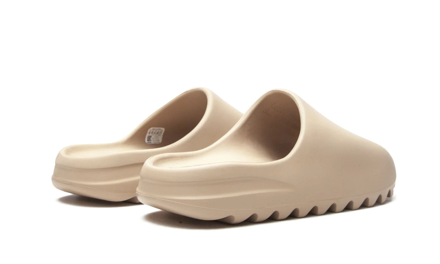Yeezy Slide "Pure" (Restock Pair)