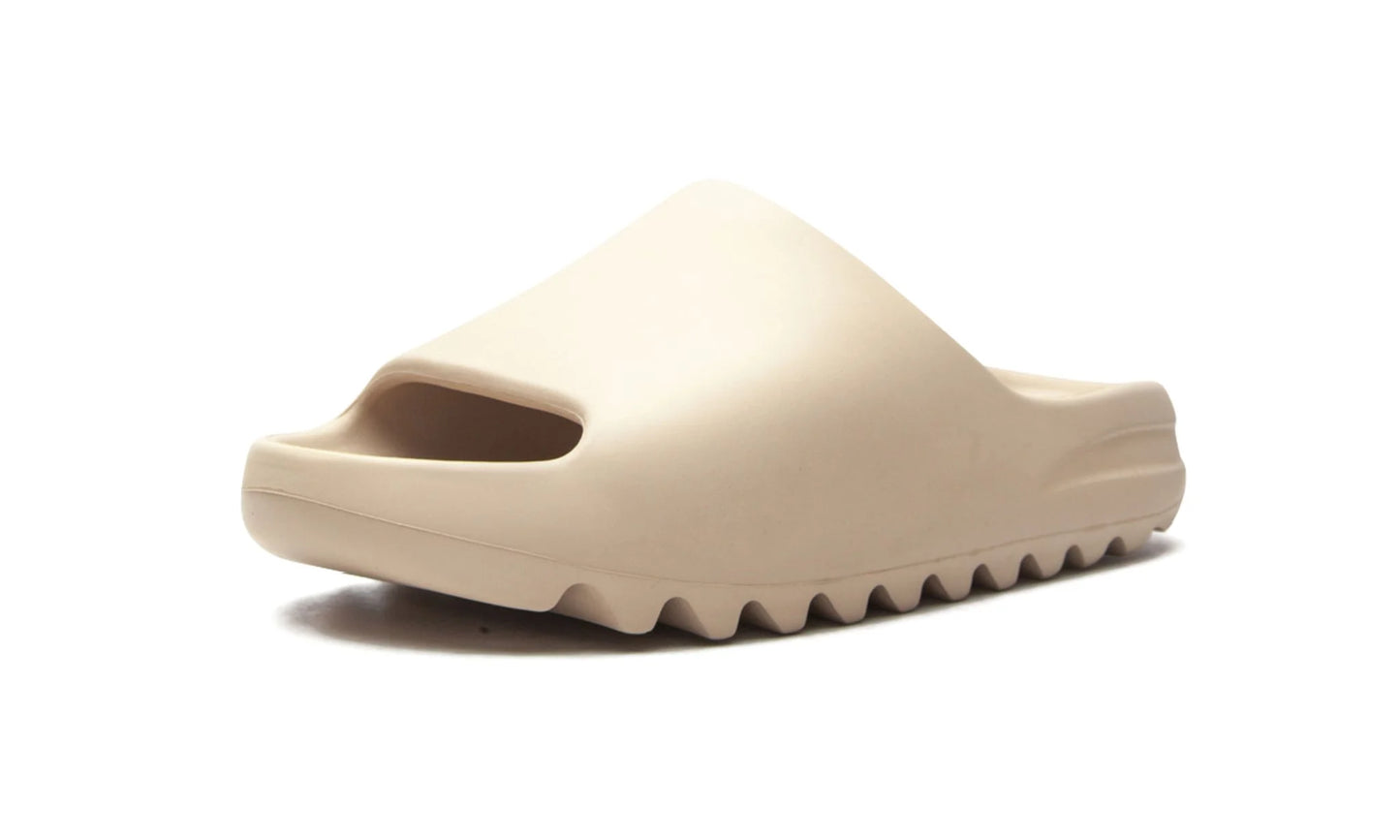 Yeezy Slide "Pure" (Restock Pair)