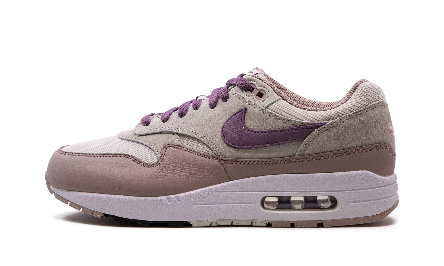 Nike Air Max 1 "Light Bone Violet Dust"