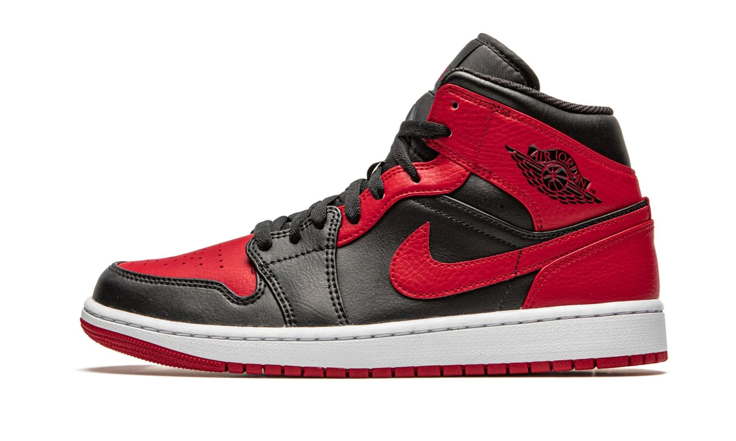Jordan 1 mid "Banned 2020"