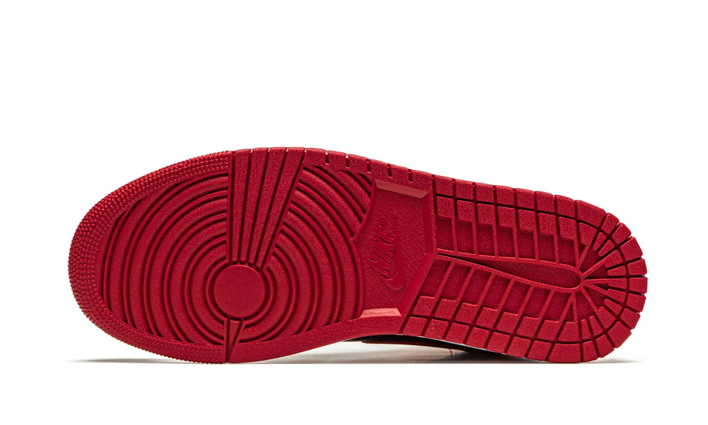 Jordan 1 mid "Banned 2020"