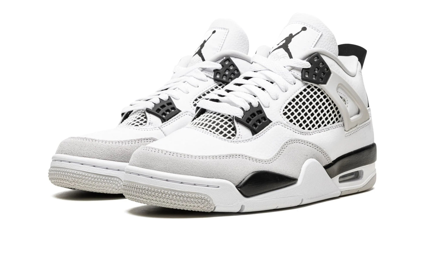 Jordan 4 "Military Black"