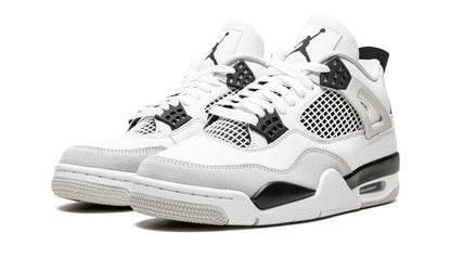 Jordan 4 "Military Black"