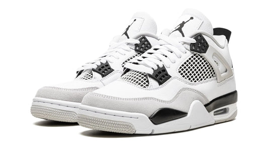 Jordan 4 "Military Black"