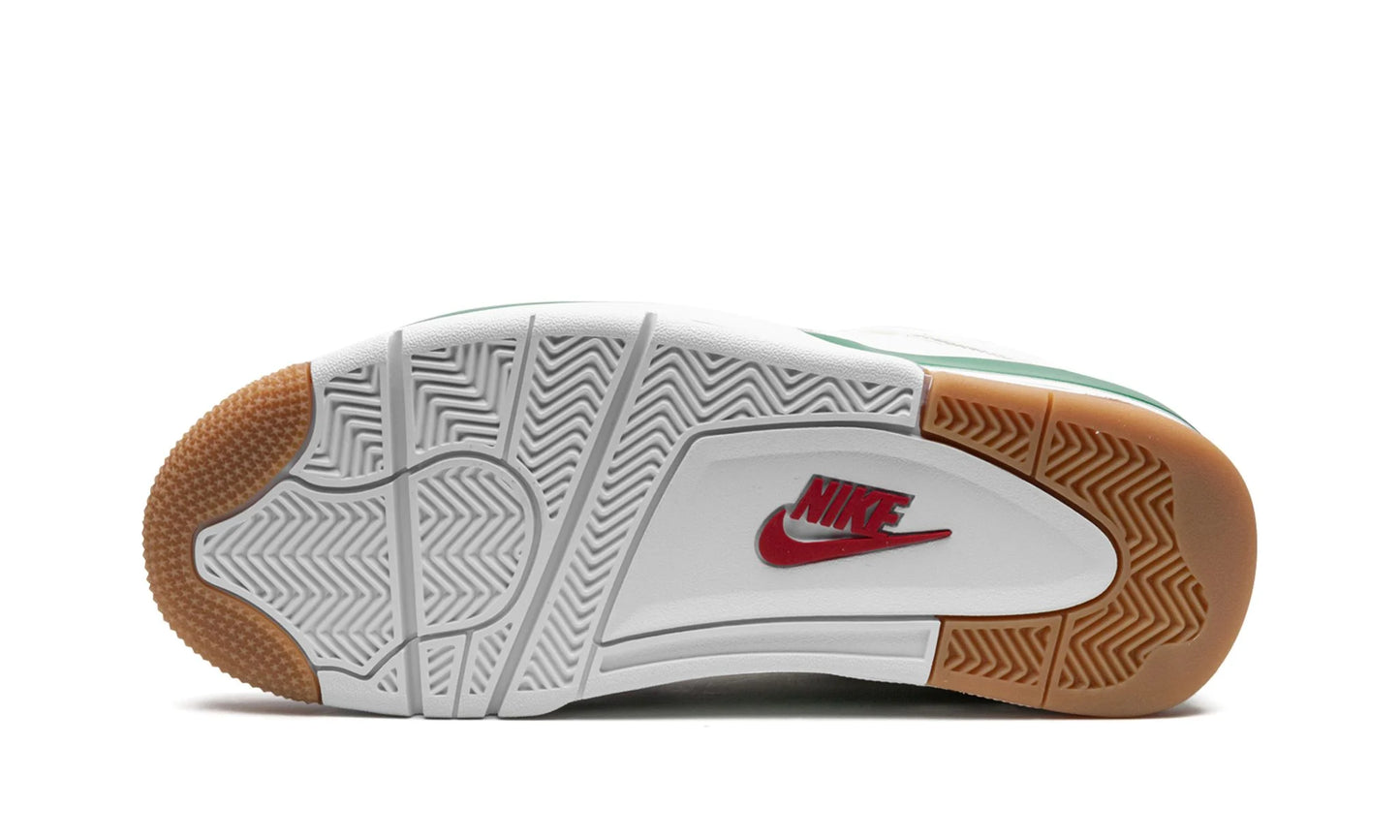 Jordan 4 SB "Pine Green"