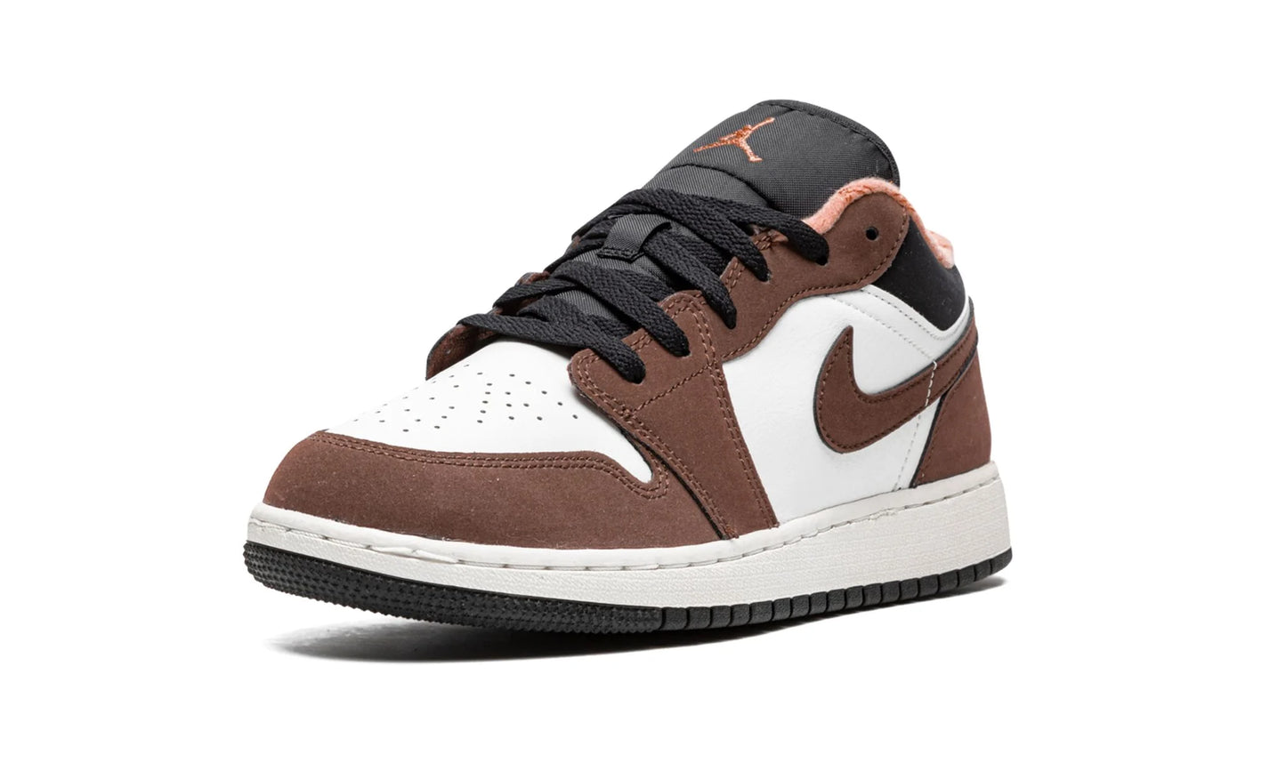 Jordan 1 Low SE "Mocha"