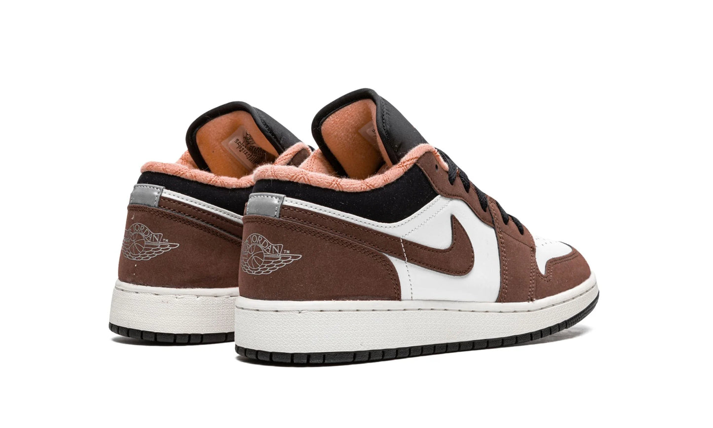 Jordan 1 Low SE "Mocha"