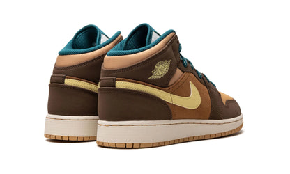 Jordan 1 Mid "Cacao Wow"