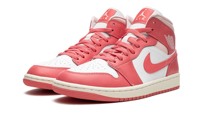 Jordan 1 mid "Strawberries And Cream"