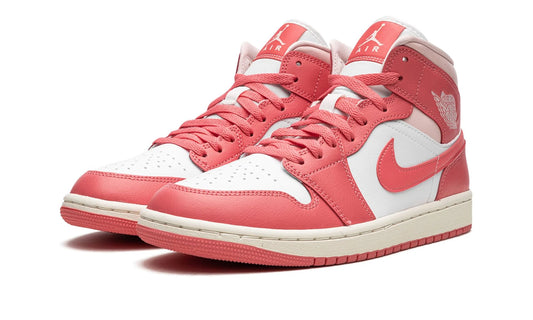 Jordan 1 mid "Strawberries And Cream"