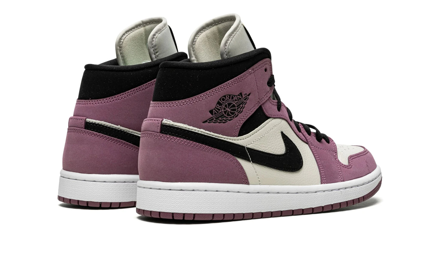 Jordan 1 mid SE "Light Mulberry (W)"