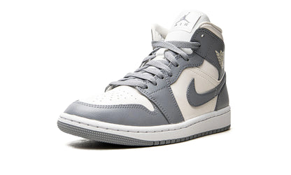 Jordan 1 mid "Stealth" (W)