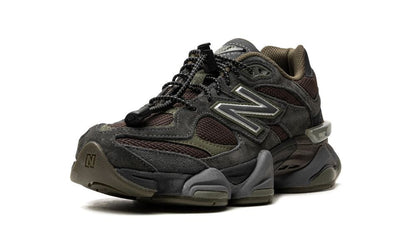 New Balance 9060 "Blacktop Dark Moss"