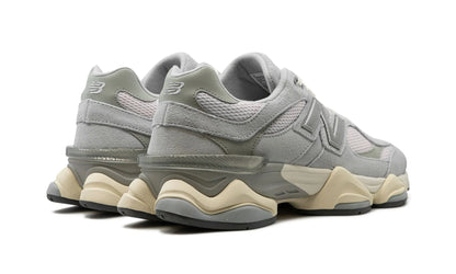 New Balance 9060 Granite Pink