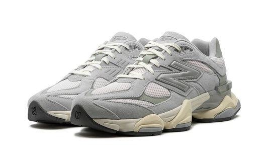 New Balance 9060 Granite Pink