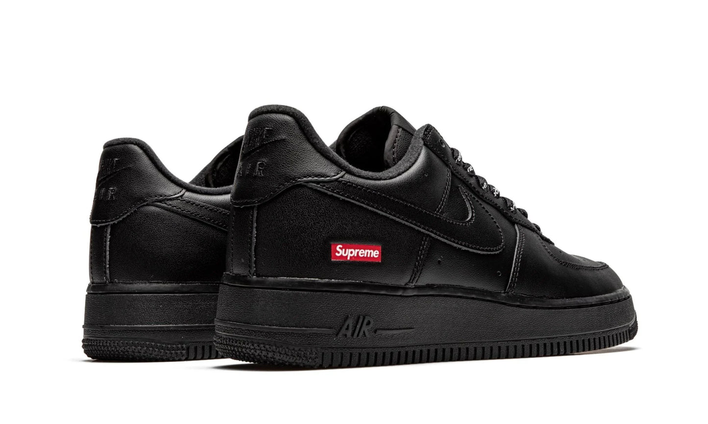Nike Air Force 1 "Supreme - Black"