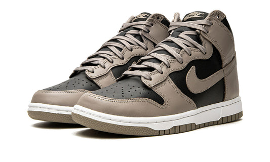 Nike Dunk High "Moon Fossil" (W)