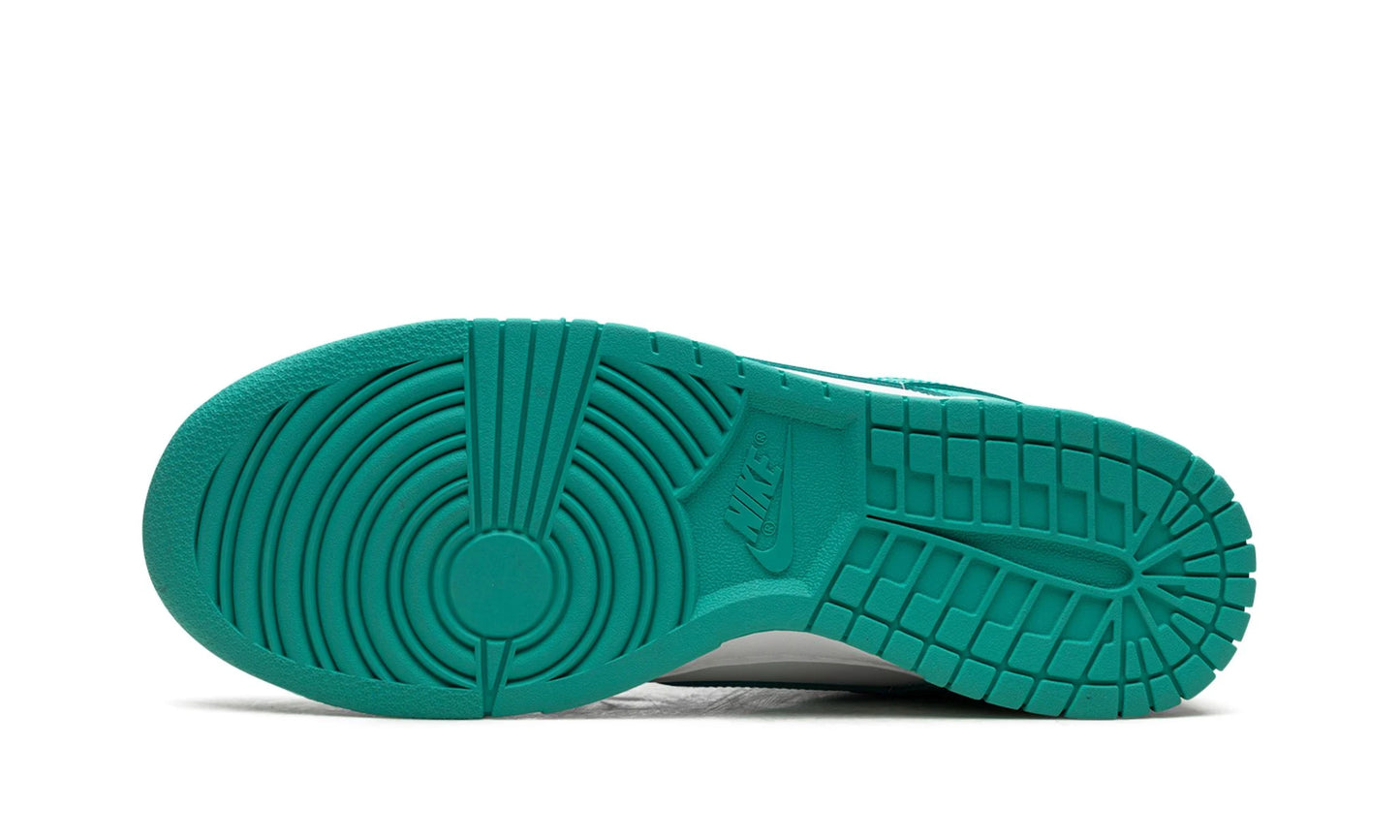 Nike Dunk Low "Clear Jade"