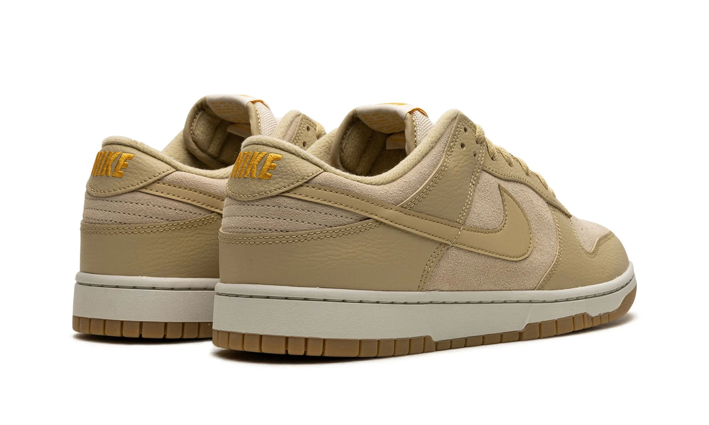 Nike Dunk Low "Khaki Suede Gum"